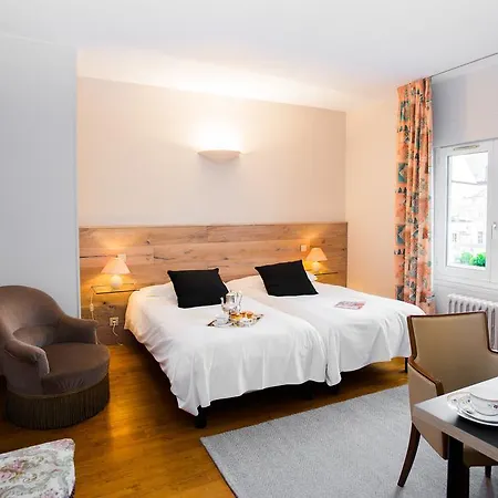Le Logis De Brionne