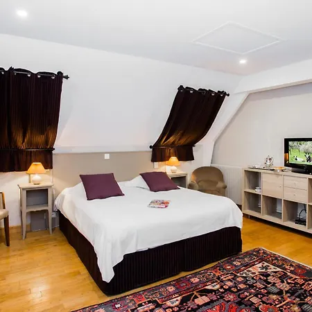 Hotel Le Logis De Brionne