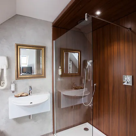 Le Logis De 3* Brionne